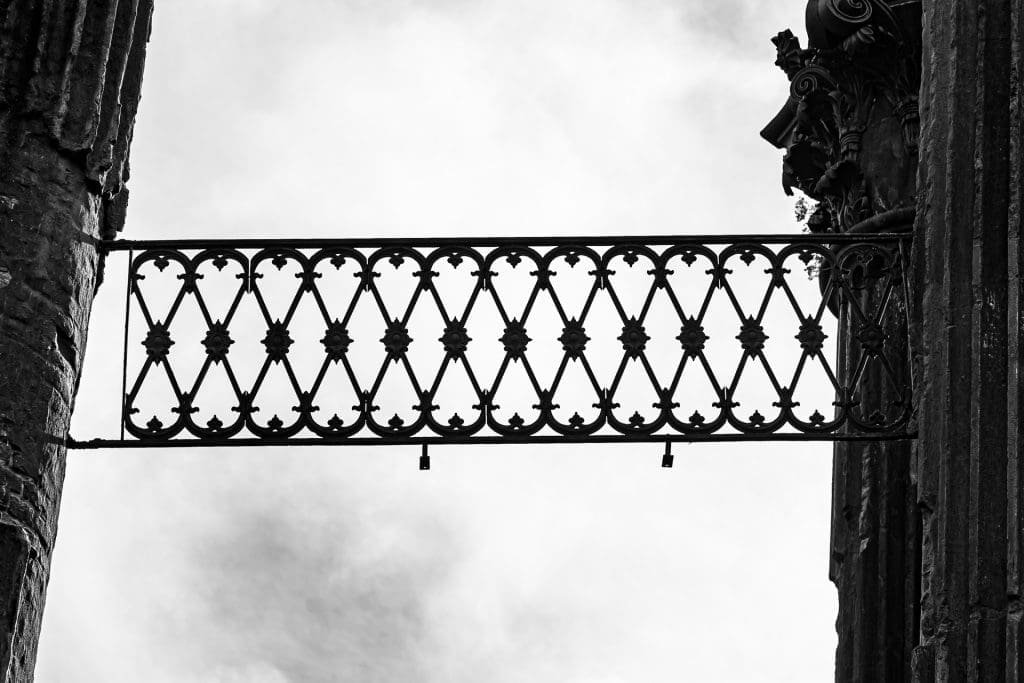 The Windsor Ruins of Port Gibson, Mississippi - Full Architecture Balustrades